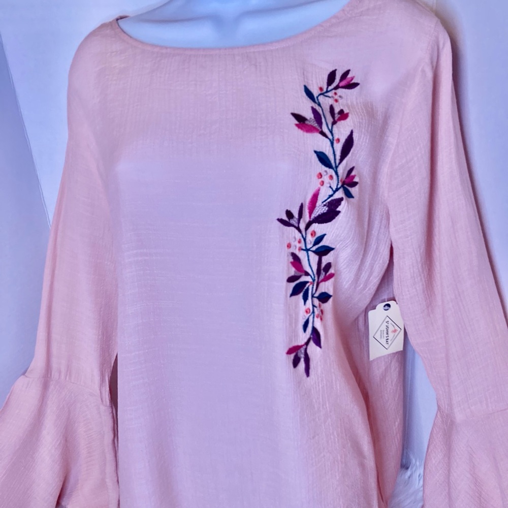 St. John’s Bay Women’s top